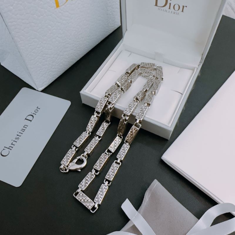 chr1st1an D10r necklaces